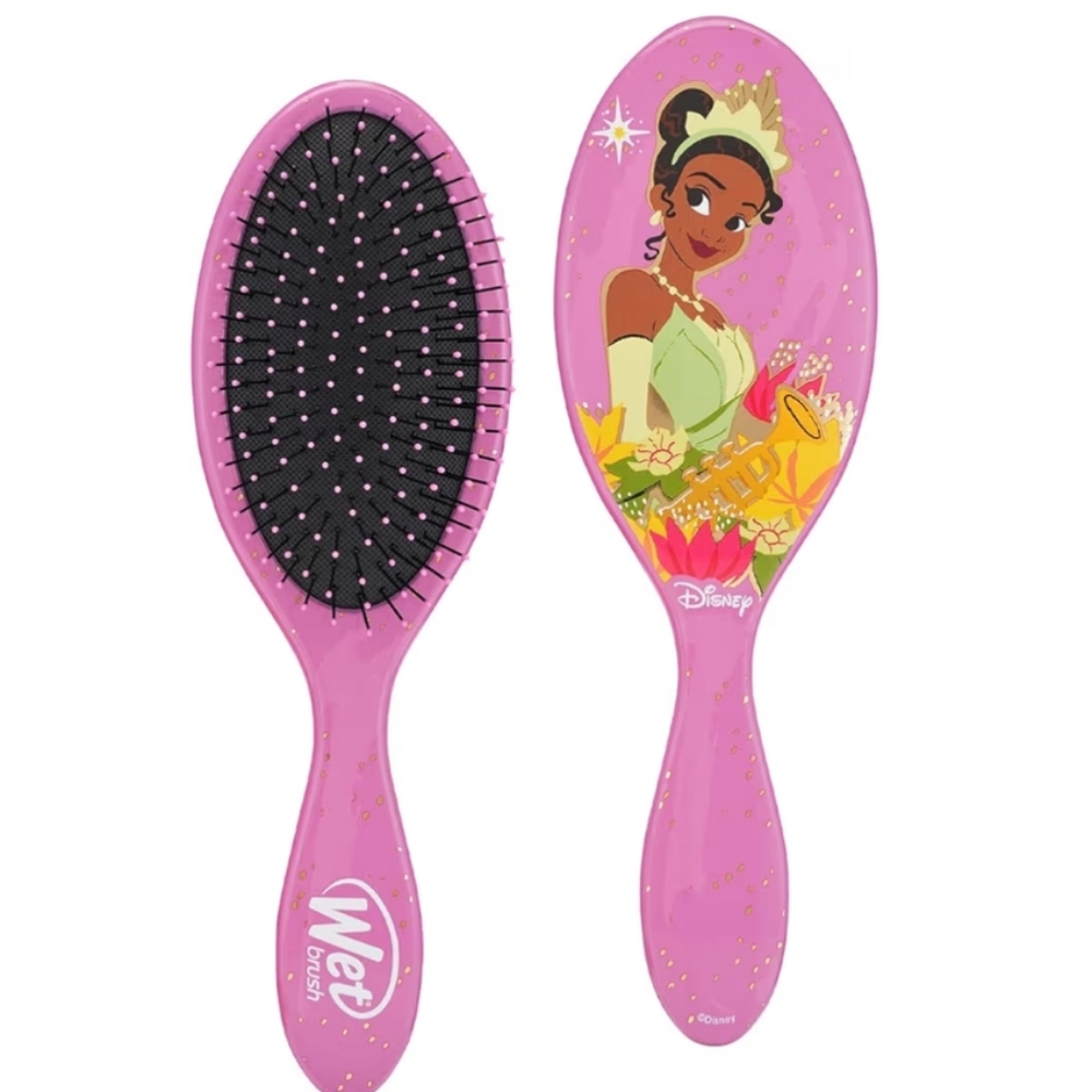 🍒♡Wet n Wild Disney Princess Tiana Detangler Brush - Pink and Yellow